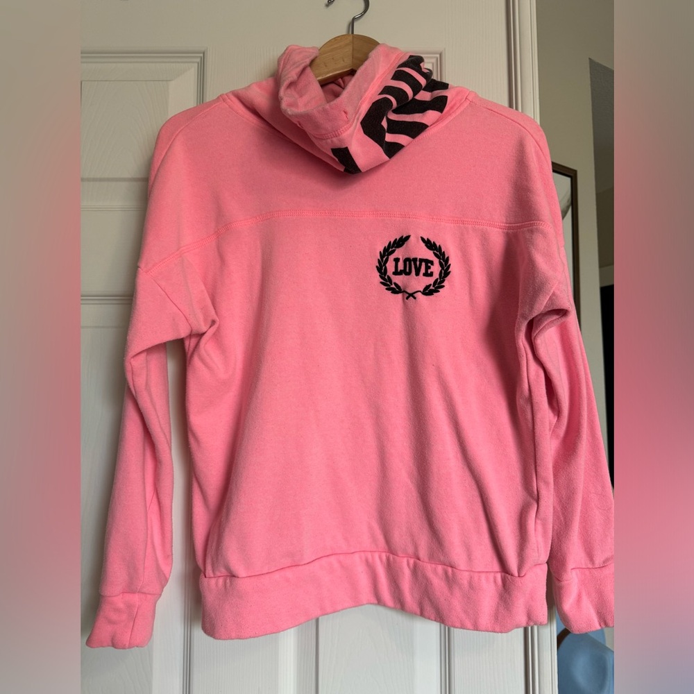 Pink “Love” Pull Over Sweater Sweatshirt
